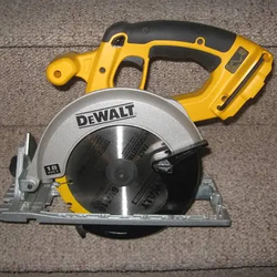 6-1/2 18v dc-390 cordless circular saw