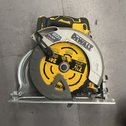 Dewalt Circular Saw