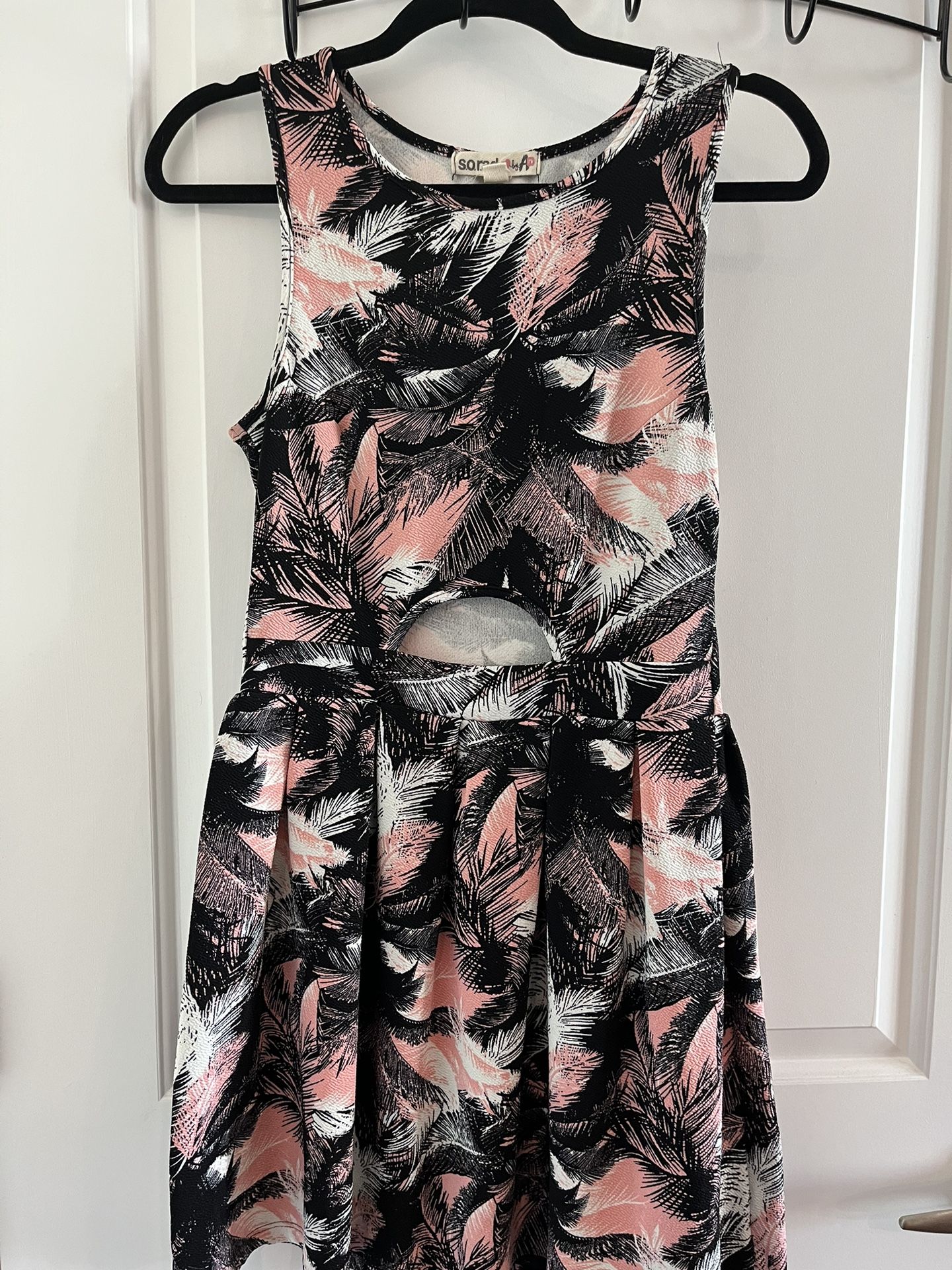 Skater dress with keyhole cutout