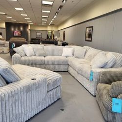 STUPENDOUS ALLOY 3-PIECE SECTIONAL