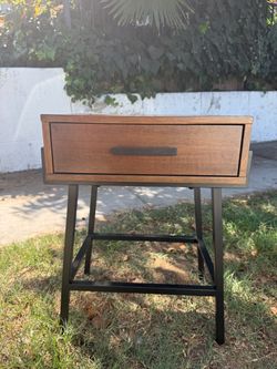 Small nightstand with drawer