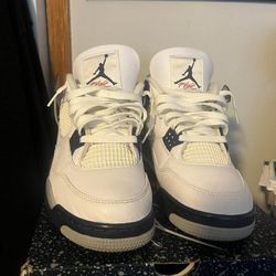 Jordan 4 Midnight Navy 