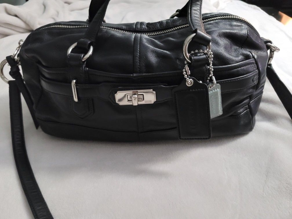 CoachCoach Black Bag with Shoulder Strap Chelsea Handbag