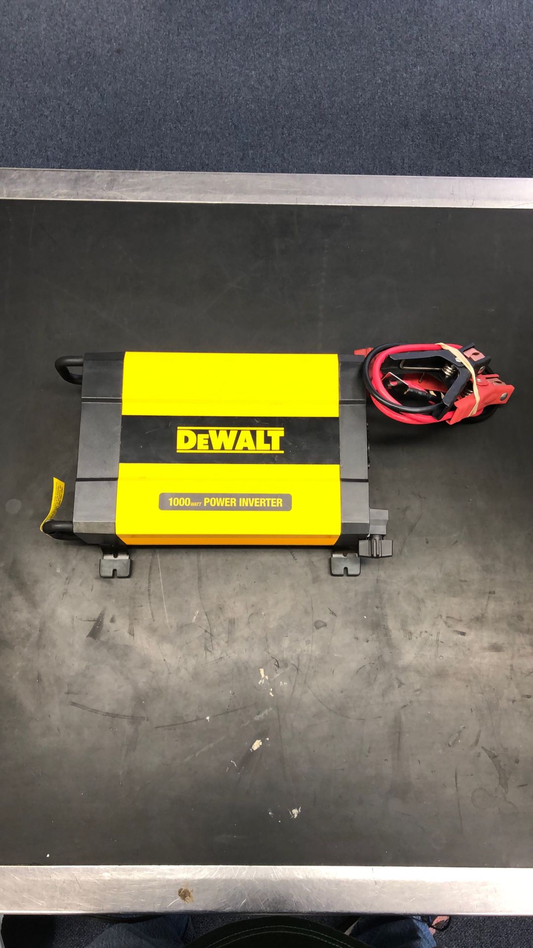 Dewalt 1000-Watt Portable Car Power Inverter With Triple USB Ports 