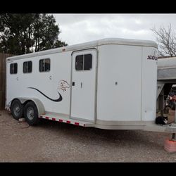 2003 SOONER 3 HORSE TRAILER