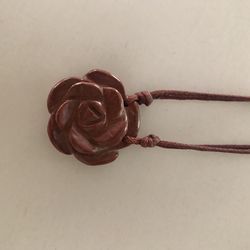 Carved Flower Necklace 