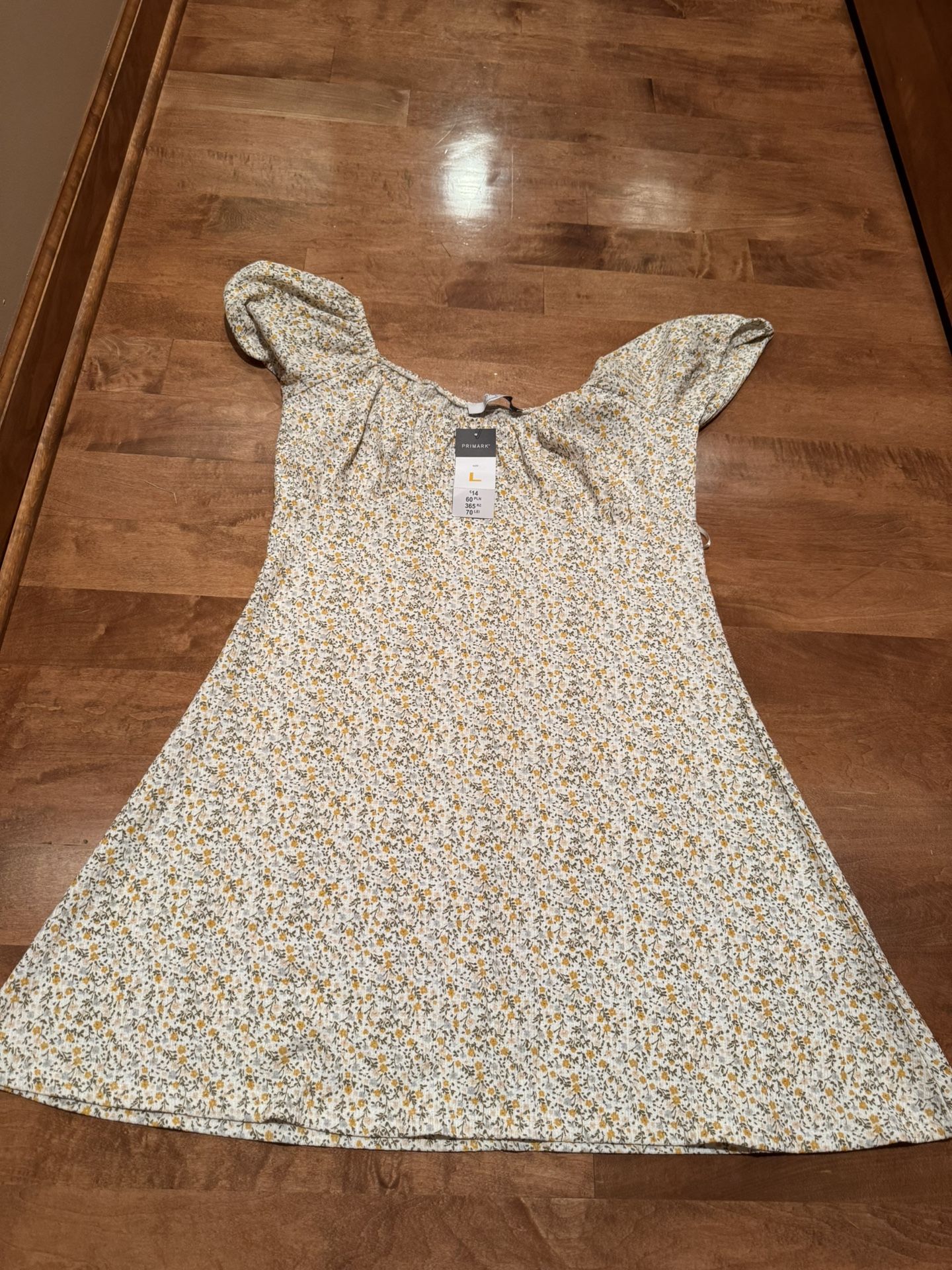 Woman’s Dress From Primark In Germany Shipping Available