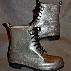 MICHAEL Michael Kors Tavie Rain Bootie Size 6M Silver Glitter Color