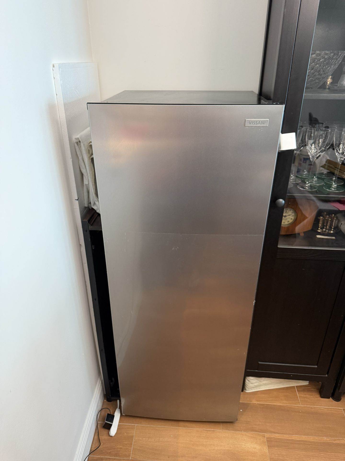 7.1 cu. ft. Manual Defrost Convertible Upright Freezer in Stainless Steel