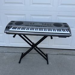 Casio WK-1630 76-Key Keyboard w/ Stand
