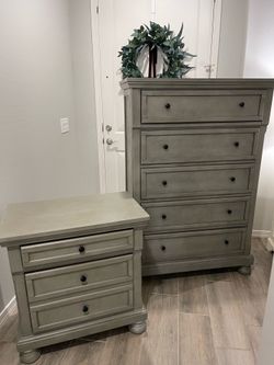 Lettner 5 Drawer Chest and night stand Light Green Gray