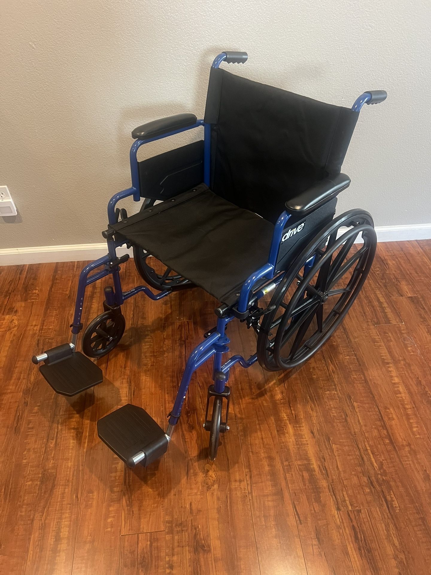 20” Wheelchair Lightly Used 
