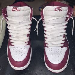 Nike Air Jordan 1s High OG