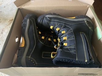 Keen Boots size 6