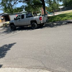 2009 Lifted Chevy Silverado 