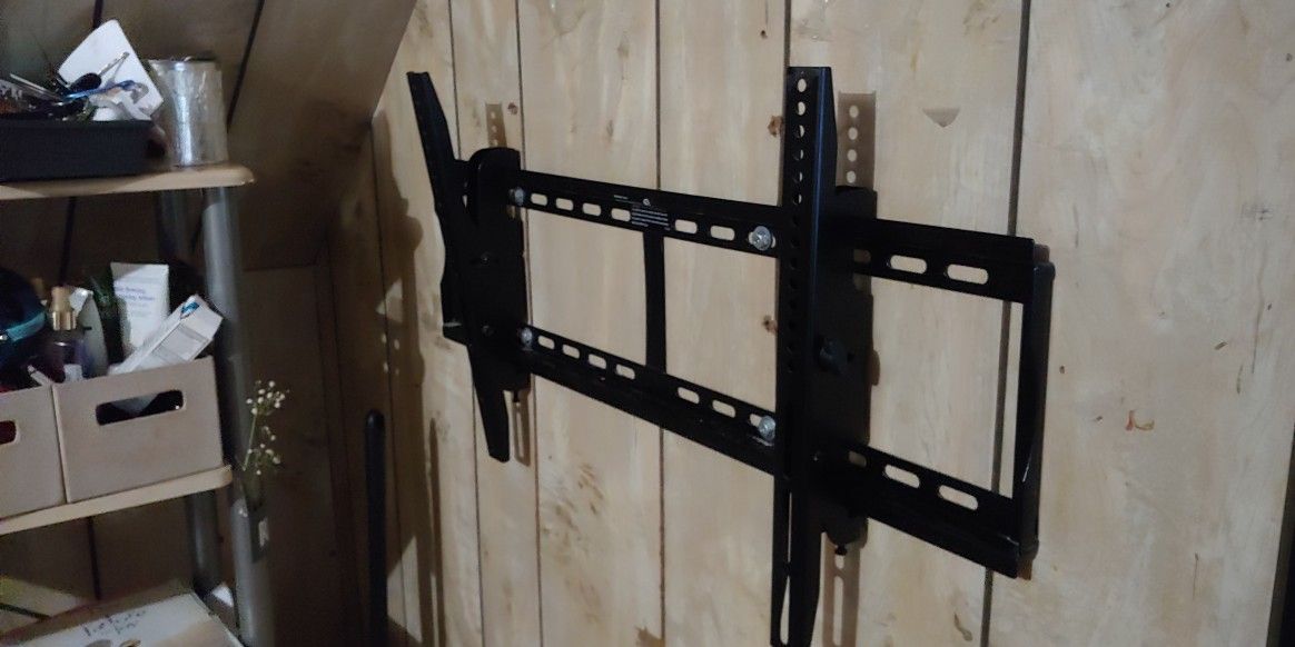 TV wall mount 30in-50in