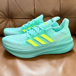 Adidas Ultraboost 5 Running Shoes