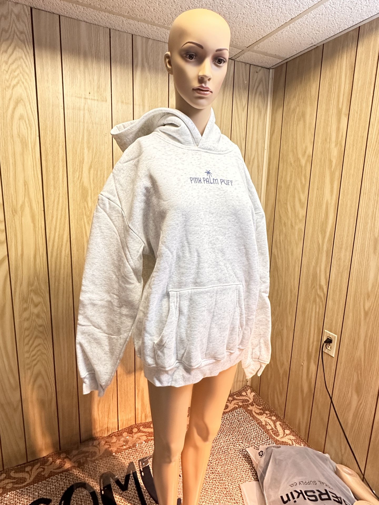 Girls' palm cream puff sweatshirt and sweatshirt size M 、Four colors