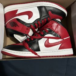 Air Jordon 1s Size 8.5 Men’s/ 10s Women’s