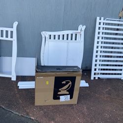 Baby crib