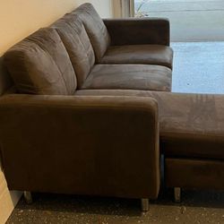 3 Seater Couch with reversible Chaise