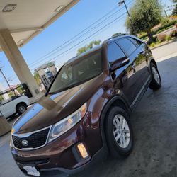 2015 KIA SORENTO. S SPORT UTILITY 4D