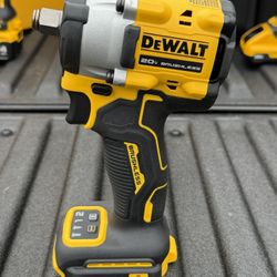 DEWALT 20V MAX 1/2” Cordless Impact Wrench – NEW – $159