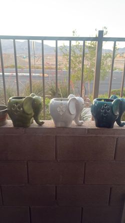 3 ceramic elephants