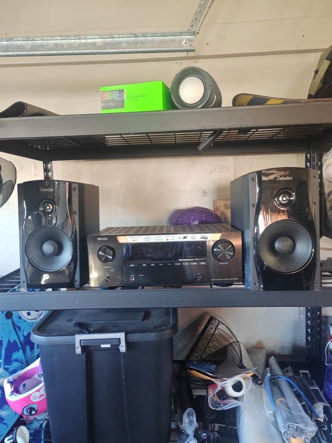 Definitive Technology SM55 Bookshelf Speakers – High-End StudioMonitor Series • Bi-Amp / Bi-Wire Ready