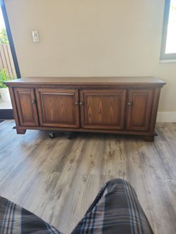 Flat screen TV FUNITURE BASE