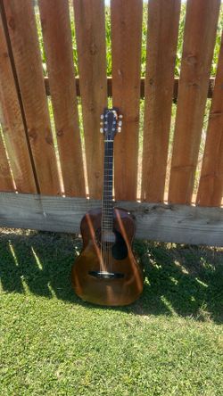 PERFECT JOHNSON BEGINNER GUITAR