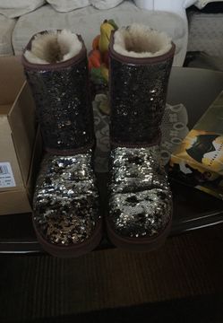 UGGs boots like new two in one