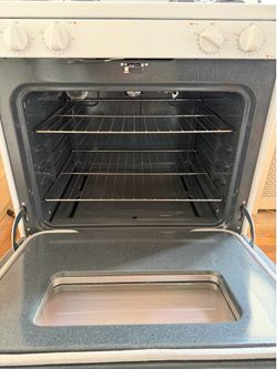 Rarely Used Hotpoint Range for Sale