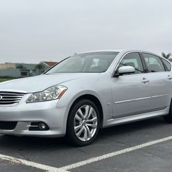 2010 Infiniti M 35 with 68K miles