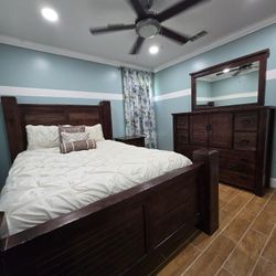 Queen Bedroom Set