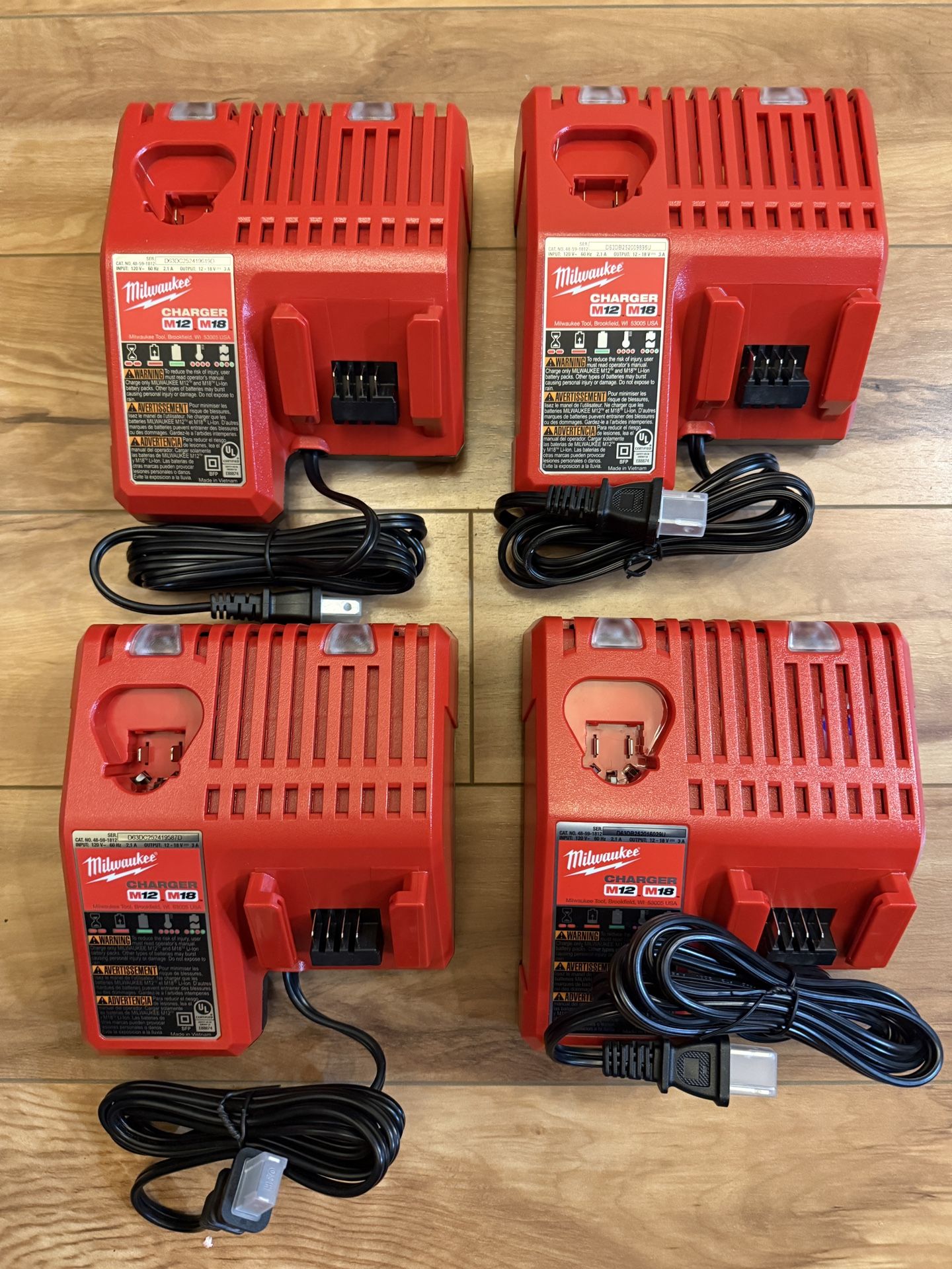 Milwaukee M12 and M18 12-Volt/18-Volt Lithium Multi Battery Charger