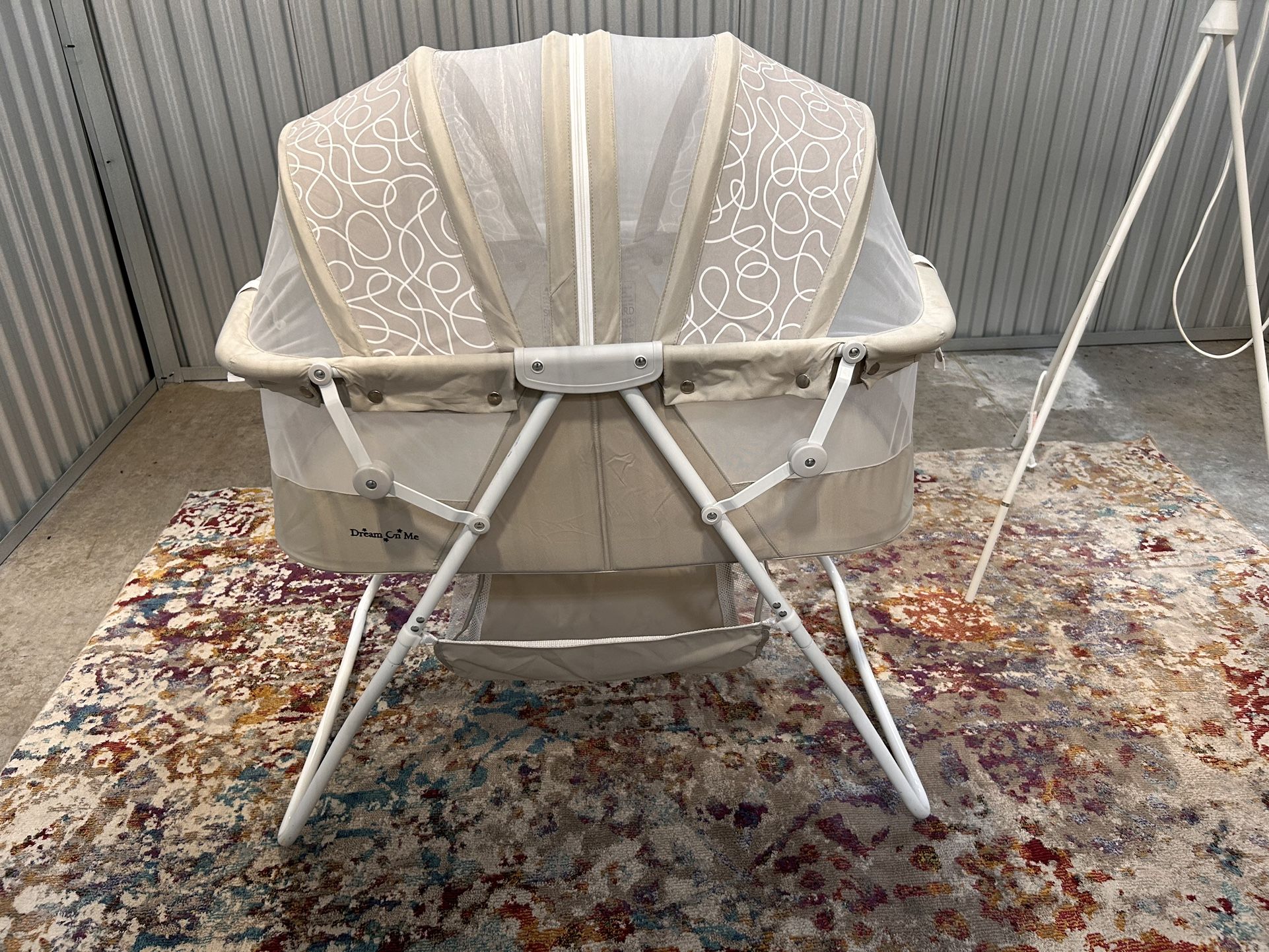 Bassinet 
