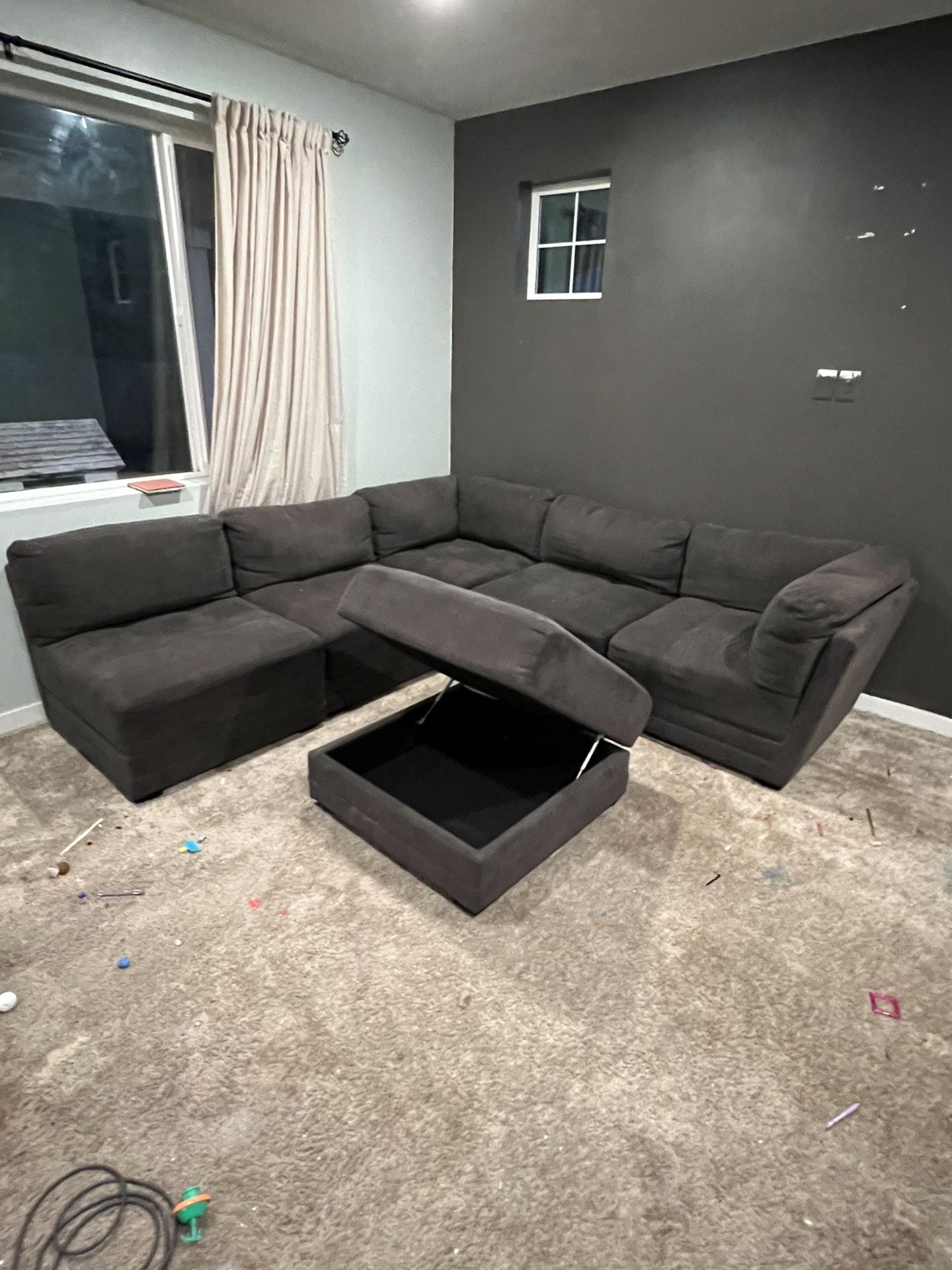 Sectional couch