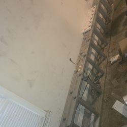 32' Extension Ladder For Sale