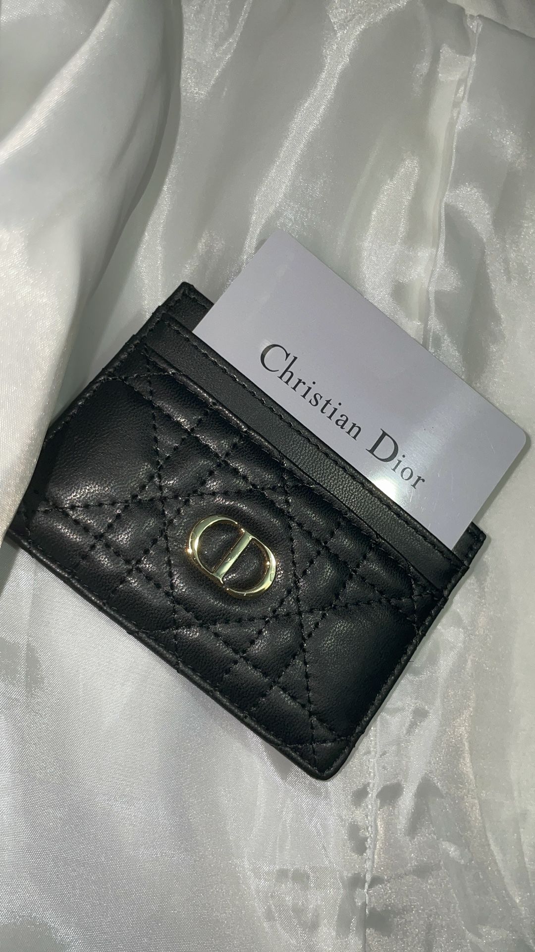 CARD HOLDER