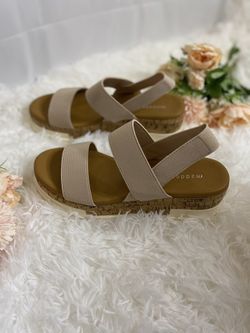 Madden Girl Esie Women's Wedge Sandals, 7.5, NIB