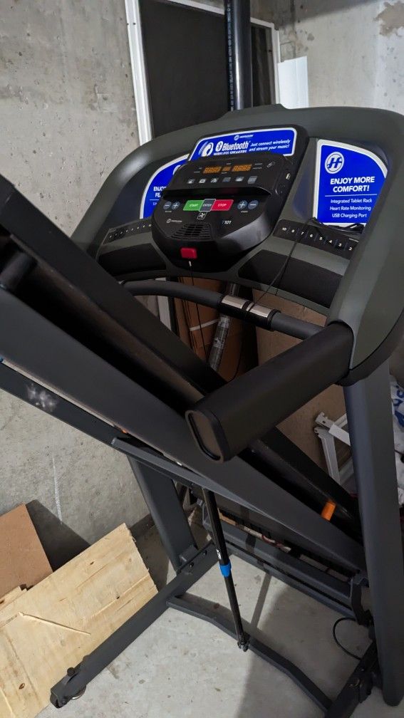 Treadmill T101 - $390