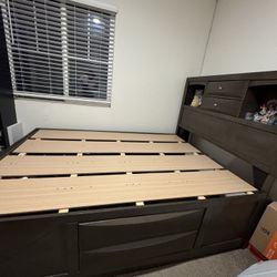Full bed frame