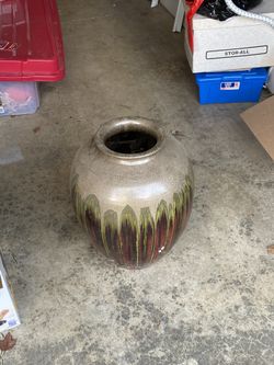 Pottery vase