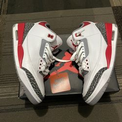 Size 10 - Jordan 3 Retro Mid Fire Red