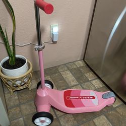 Radio Flyer Scooter