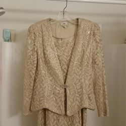 Gold formal gown...size 10