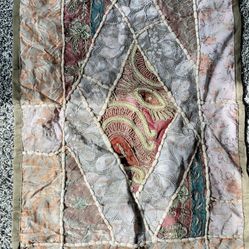 Wall Hanging And Runner 