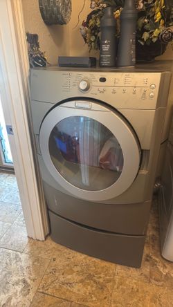 Kitchen Aide gas dryer
