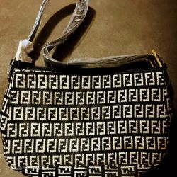 “FENDI” SHOULDER BAG